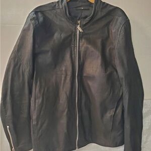 Men's Black Leather Bomber Jacket